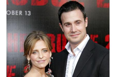 Während Prinze jr. seine Schauspielkarriere mittlerweile beendet hat, ist Gellar noch vereinzelt im TV zu sehen. Die beiden ...