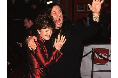Zahlreiche Seitensprünge und Skandale konnten sie nicht auseinanderbringen: Seit 1982 sind Ozzy und Sharon Osbourne verheira...