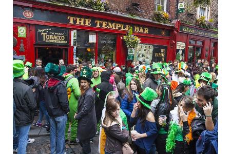Der St. Patrick's Day ist den Iren längst nicht mehr genug. Seit 2005 steigt das St. Patrick's Festival in der Hauptstadt Du...