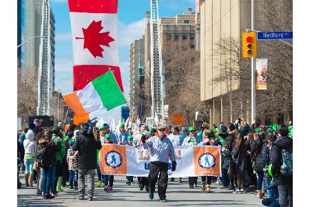 Im kanadischen Toronto leben ebenfalls viele Nachfahren irischer Auswanderer und die wollen ihren Nationalheiligen natürlich...