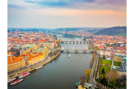 New York hat den Hudson River, London die Themse und Wien die Donau. Doch nicht umsonst widmete der tschechische Komponist B... New York hat den Hudson River, London die Themse und Wien die Donau. Doch nicht umsonst widmete der tschechische Komponist B...