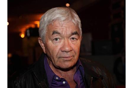 Der gebürtige US-Amerikaner Gus Backus wurde 81 Jahre alt. Der Schlagersänger feierte in Deutschland mit Hits wie 