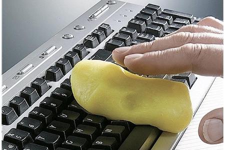Nie wieder schmutzige Tastaturen. Der Cyber Clean macht es möglich. Dieser Schleim befreit jede Ritze Ihrer Tastatur von Sch...