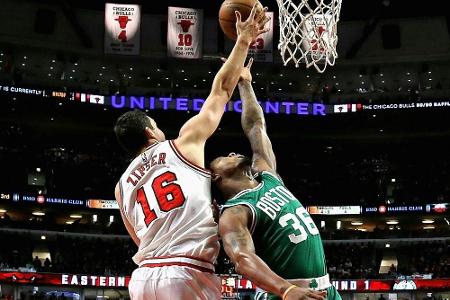 NBA: Zipsers Bulls verlieren Heimspiel - Westbrook führt OKC zum Sieg
