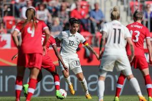 DFB-Frauen noch nicht in EM-Form: Mühsames 2:1 gegen Kanada