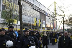 Nach Sprengstoffanschlag: Neuansetzung des BVB-Spiels unter höchsten Sicherheitsmaßnahmen