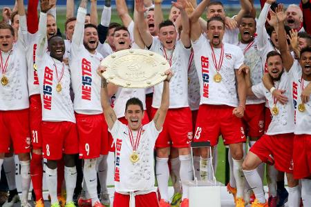 Schmidt-Nachfolger Adi Hütter verteidigte mit Salzburg 2014/2015 sowohl Meistertitel als auch ÖFB-Cup. Mit 99 Toren verpasst...