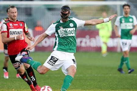 Mattersburg dominiert die erste Hälfte. Mit dabei: Maskenmann Stefan Maierhofer
