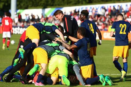 Der historische Erfolg war perfekt. Erstmals gewinnt ein österreichischer Verein einen UEFA-Klubbewerb!