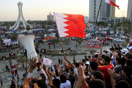 Im Jahr 2011 entfällt das Rennen in Bahrain. Grund sind die landesweiten Proteste gegen die politische Führung des Landes. A...