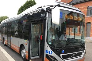 Volvo liefert 90 Hybridbusse nach Brüssel