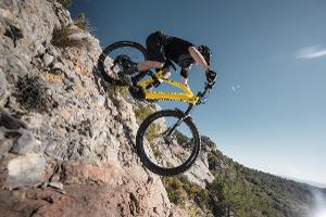 Volles Rohr: Peugeot bringt integriertes E-Bike