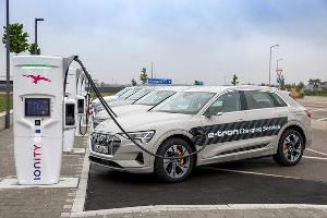 High-Power-Charging-Ladepark auf BAB 9