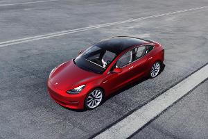 ZOE und Model 3 sind wertstabilste E-Autos