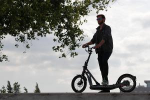 X2City: Neuer E-Kick-Scooter von BMW