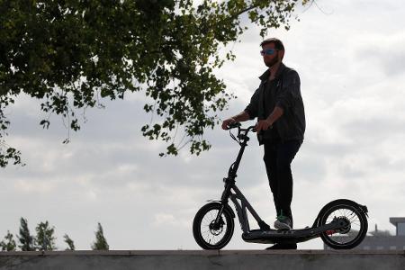 X2City: Neuer E-Kick-Scooter von BMW X2City: Neuer E-Kick-Scooter von BMW