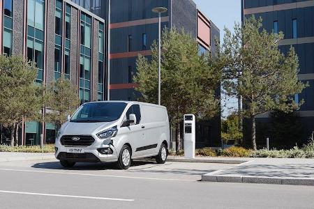 Fords neue Plug-in-Hybride: Transit und Tourneo