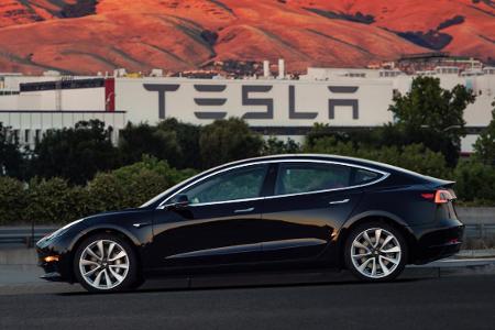 Emden und Dörpen im Rennen für Tesla-Fabrik