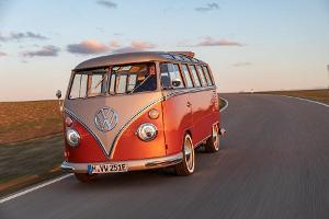 VW e-Bulli T1 Samba