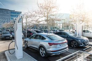Audi baut 4.500 Ladepunkte
