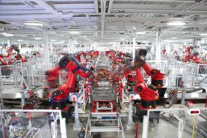 Lohnkürzungen und Zwangsurlaub bei Tesla