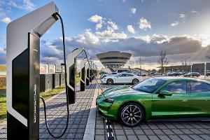 Porsche Schnellladepark in Leipzig