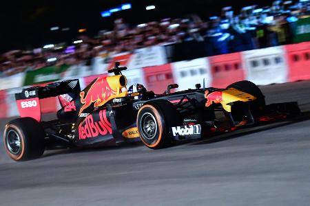 Red-Bull-Demo in Vietnam