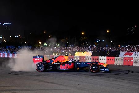 Red-Bull-Demo in Vietnam