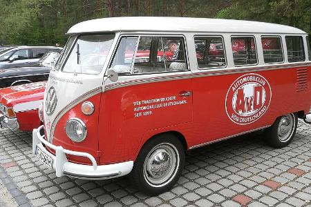 Zeitreise: Unterwegs im VW T1 von 1962