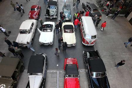 Zeitreise: Unterwegs im VW T1 von 1962