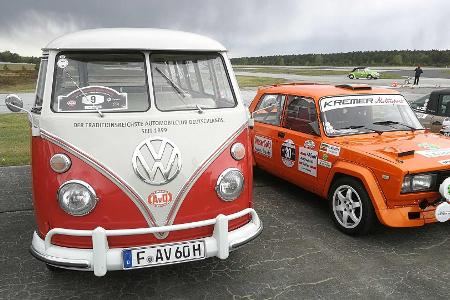 Zeitreise: Unterwegs im VW T1 von 1962