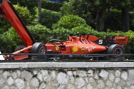 So herzhaft lacht Mercedes über und mit Lewis Hamilton!