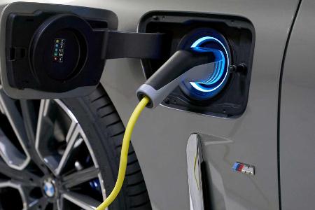 BMW bekräftigt Aus des V12 nach aktueller Generation