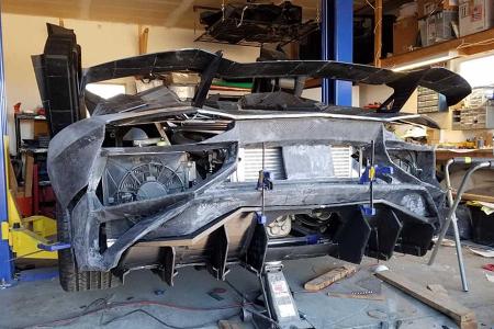 Physiker und sein Sohn 3D-drucken einen Lamborghini Aventador