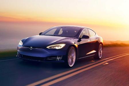 Porsche Taycan im Vergleich mit Porsche Panamera und Tesla Model S