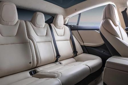 Porsche Taycan im Vergleich mit Porsche Panamera und Tesla Model S
