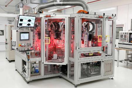Batteriezellen-Fertigung in Salzgitter von VW: Pilotlinie eröffnet