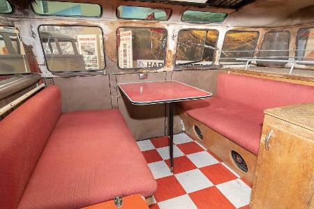 Gebaut am 6. September: VW-Samba-Bus-Zwillinge von 1954