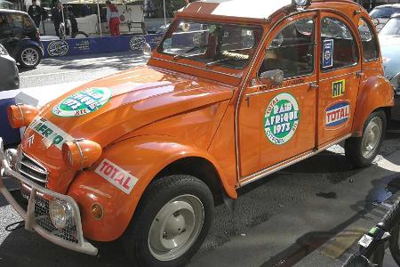 Zeitreise: Unterwegs im Citroën 2CV