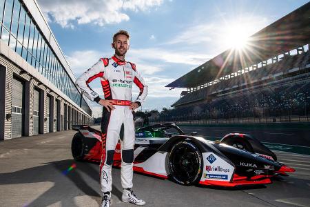 Rene Rast zum ersten Mal im Formel-E-Auto von Audi