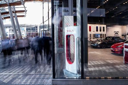 Tesla-Update: Mehr Reichweite, verbesserte Navigation und mehr.