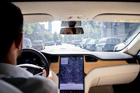 Tesla-Update: Mehr Reichweite, verbesserte Navigation und mehr.