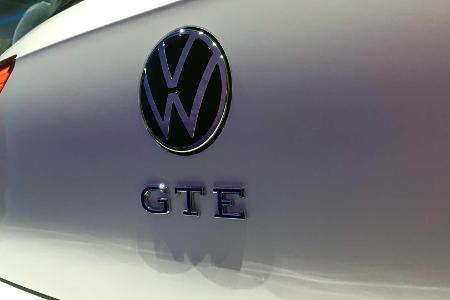 VW Golf 8 glänzt in Mega-Galerie mit mehr als 200 Bildern