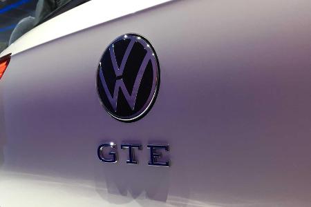 VW Golf 8 glänzt in Mega-Galerie mit mehr als 200 Bildern