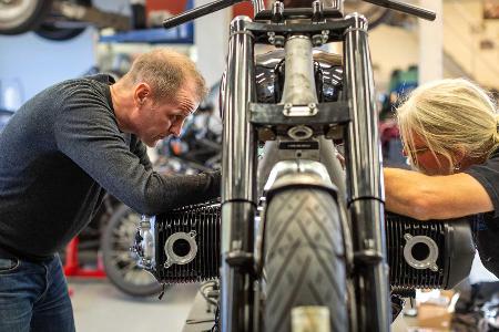 BMW Motorrad Concept R18 /2: Custom-Bike mit fettem Boxer