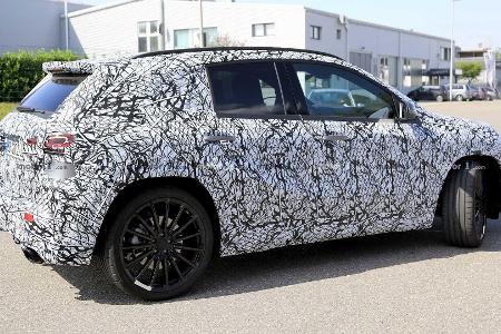 Mercedes GLA:-Neue Version soll zehn Zentimeter höher werden