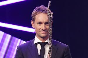 Mathias Lauda mit dem "Niki", der an die Sportler des Jahres vergeben wird