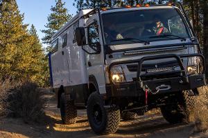 EarthCruiser zeigt neue EXP und FX Expeditionsfahrzeuge mit V8