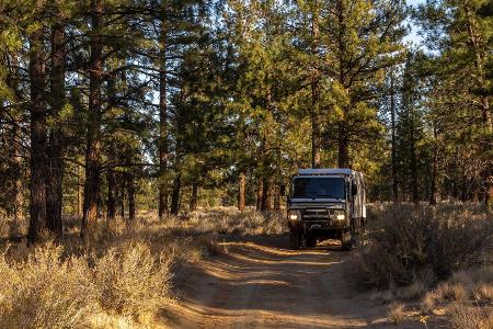 EarthCruiser zeigt neue EXP und FX Expeditionsfahrzeuge mit V8