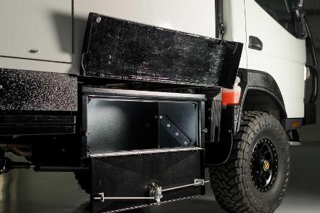 EarthCruiser zeigt neue EXP und FX Expeditionsfahrzeuge mit V8